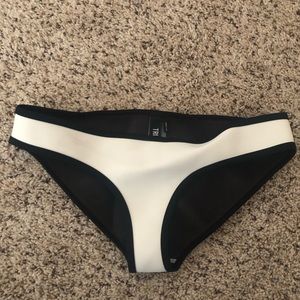 Triangl White and black bottoms